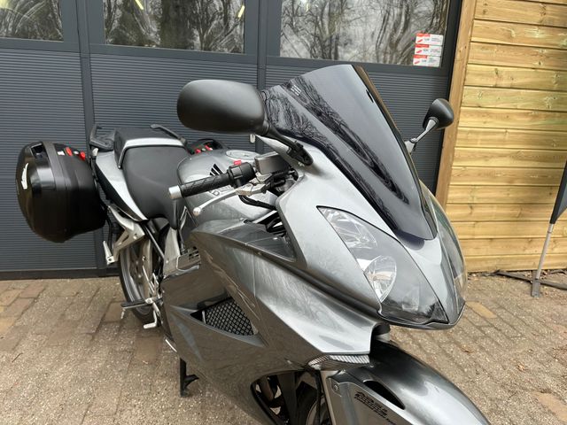 honda - vfr-800-fi-vtec-abs