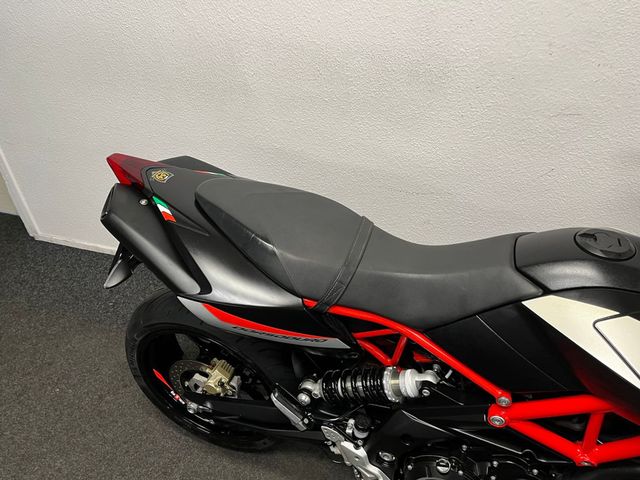 aprilia - dorsoduro-900
