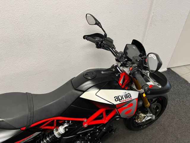 aprilia - dorsoduro-900