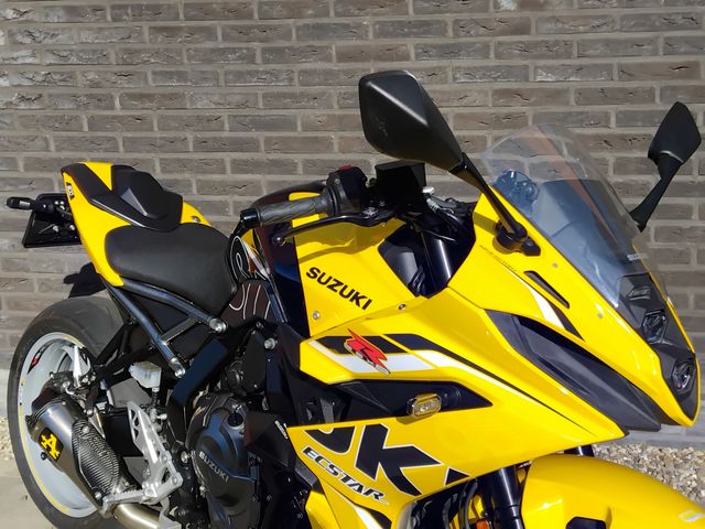 suzuki - gsx-8r