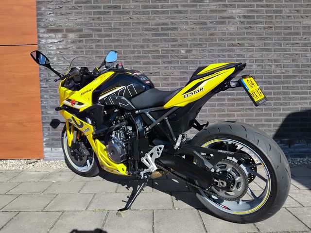 suzuki - gsx-8r
