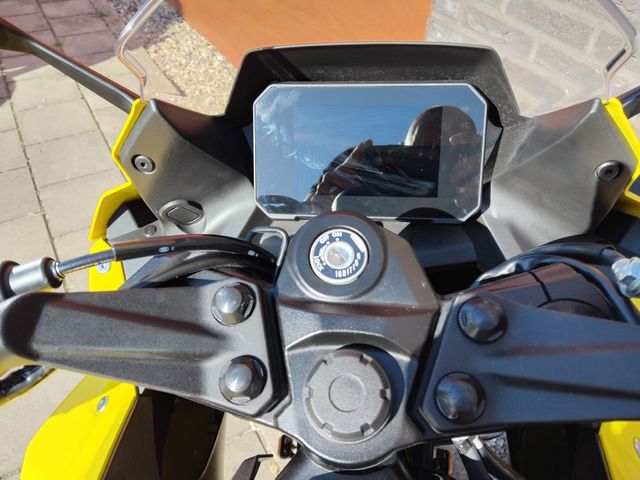suzuki - gsx-8r