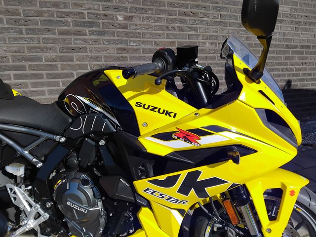 suzuki - gsx-8r