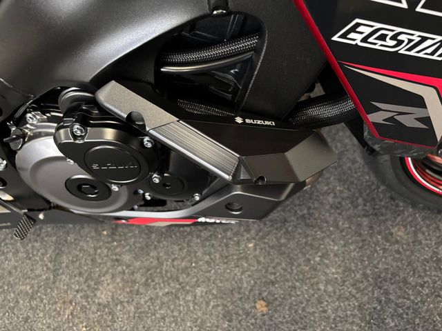 suzuki - gsx-s-1000-street-x-treme