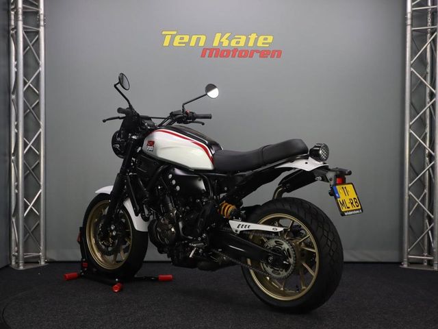 yamaha - xsr-700-xtribute
