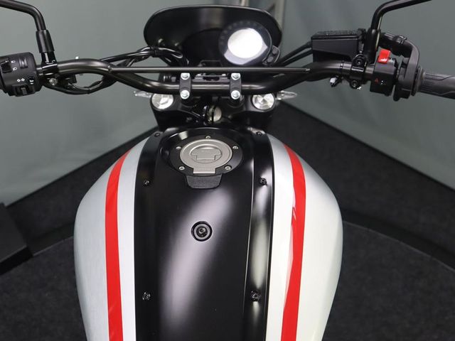 yamaha - xsr-700-xtribute