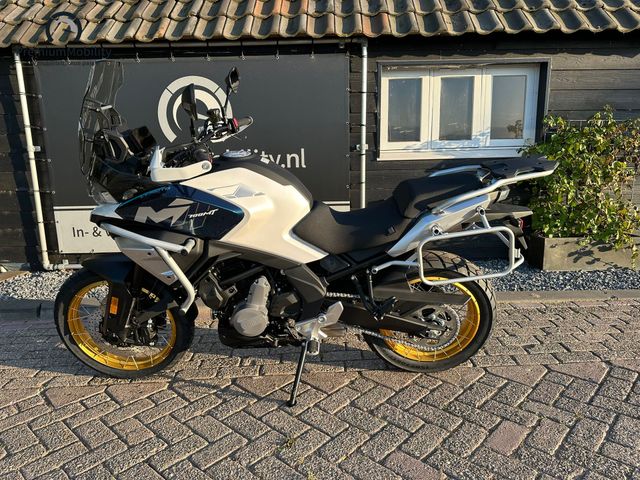 cfmoto - 700-mt-adventure