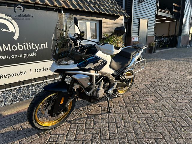 cfmoto - 700-mt-adventure