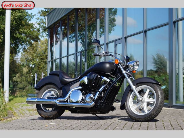 honda - vt-1300-cx-fury