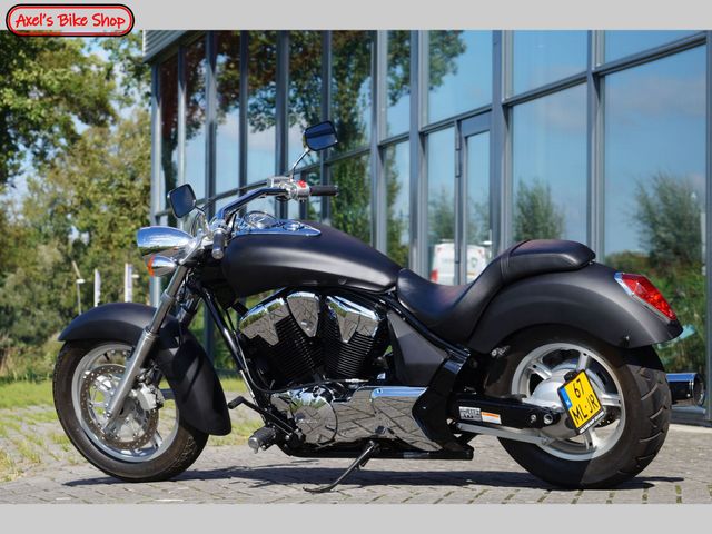 honda - vt-1300-cx-fury