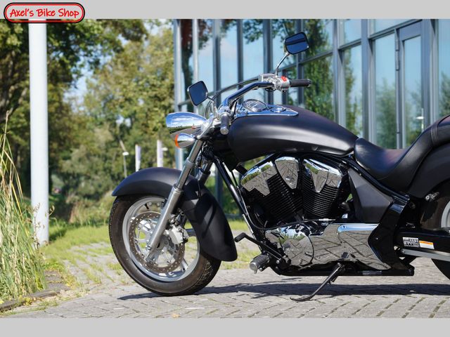 honda - vt-1300-cx-fury