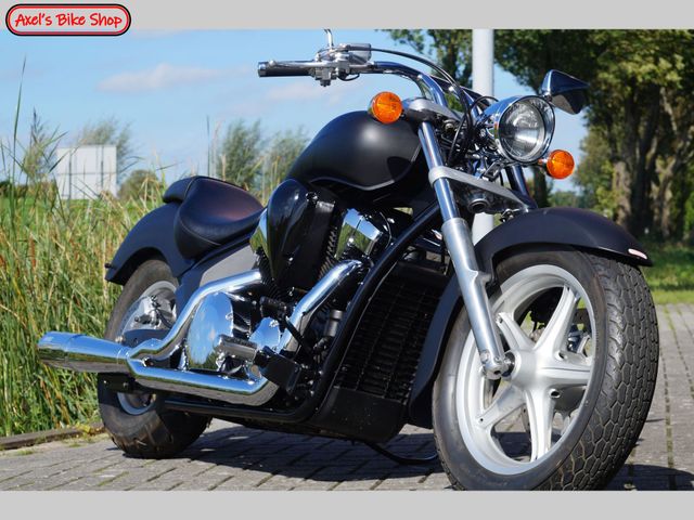 honda - vt-1300-cx-fury