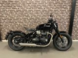 TRIUMPH BONNEVILLE BOBBER