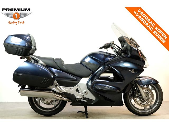 honda - st-1300-pan-european