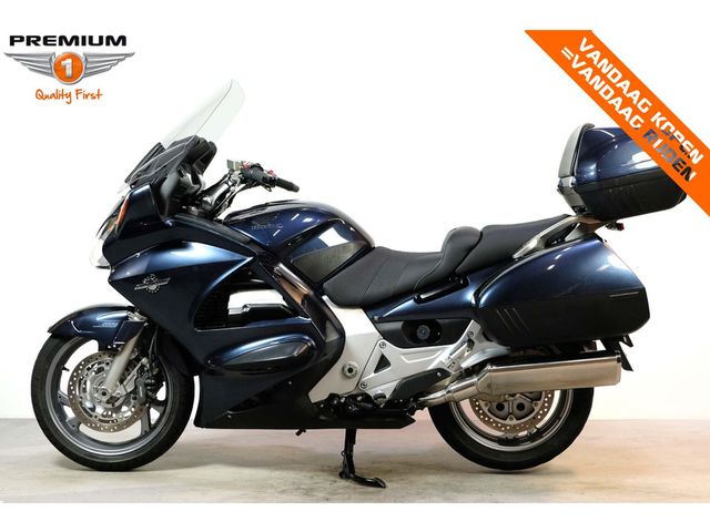 honda - st-1300-pan-european