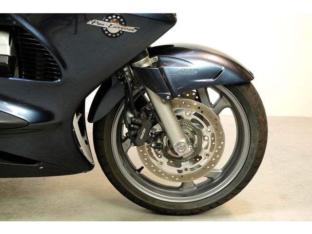 honda - st-1300-pan-european