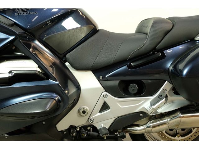 honda - st-1300-pan-european