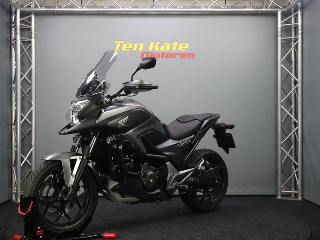 honda - nc-700-x-dct