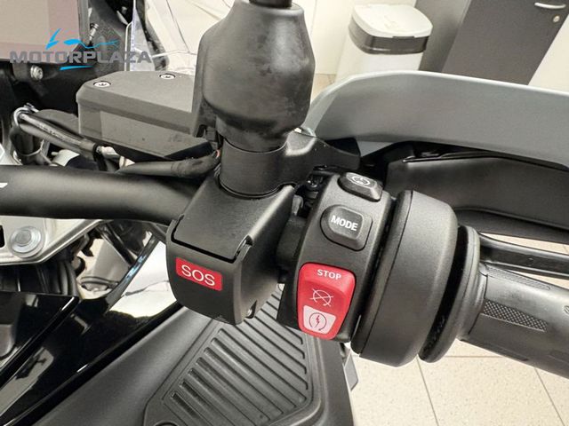 bmw - r-1300-gs-adventure
