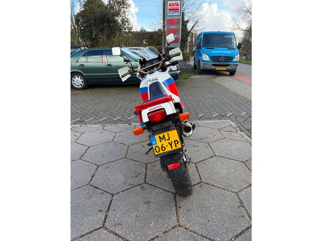 honda - xrv-750-africa-twin