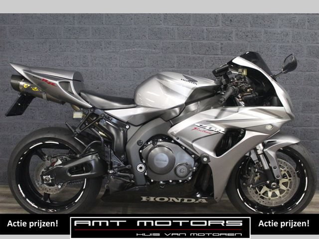 honda - cbr-1000-rr-fireblade