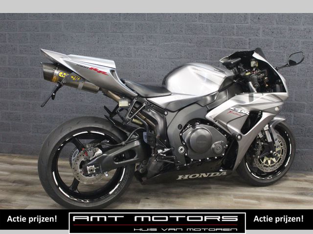honda - cbr-1000-rr-fireblade