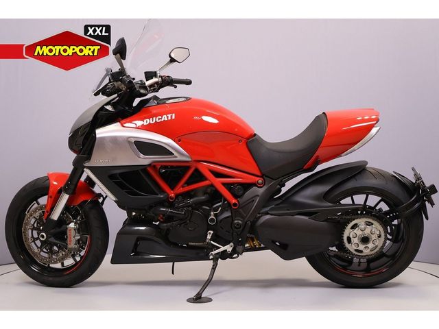 ducati - diavel