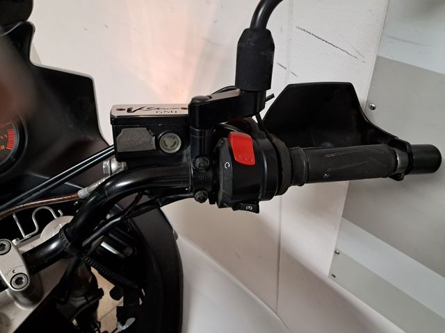 suzuki - v-strom-650-a-touring