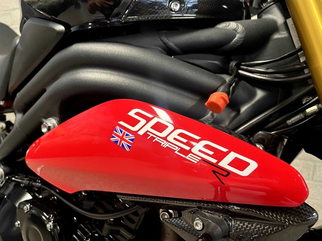 triumph - speed-triple-r