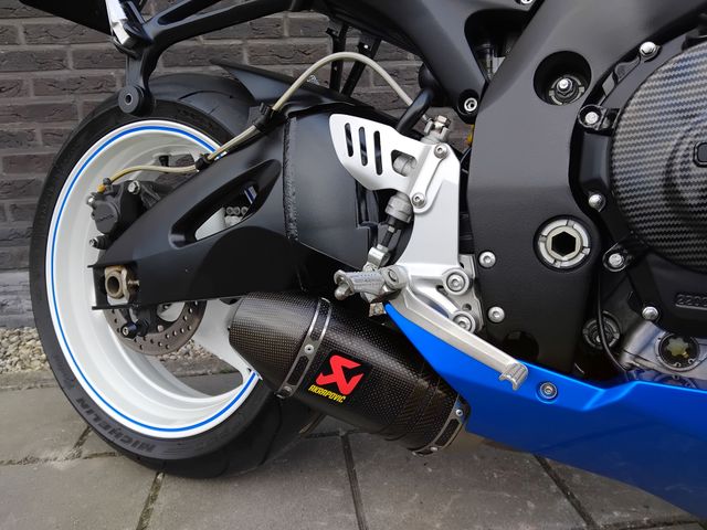 suzuki - gsx-r-600