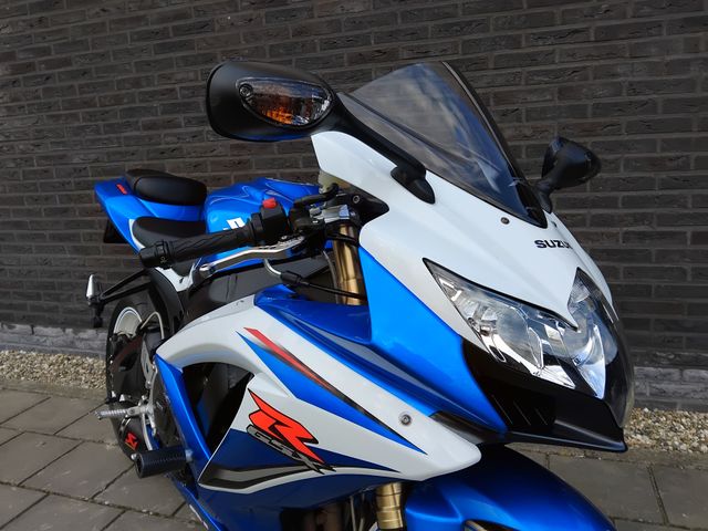 suzuki - gsx-r-600