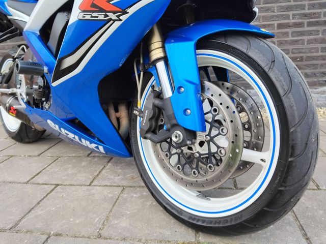 suzuki - gsx-r-600