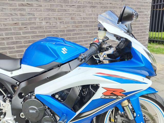suzuki - gsx-r-600