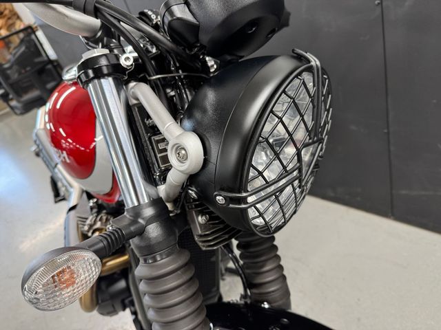 triumph - street-scrambler