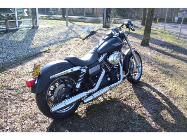 harley-davidson - street-bob-fxdbi-dyna