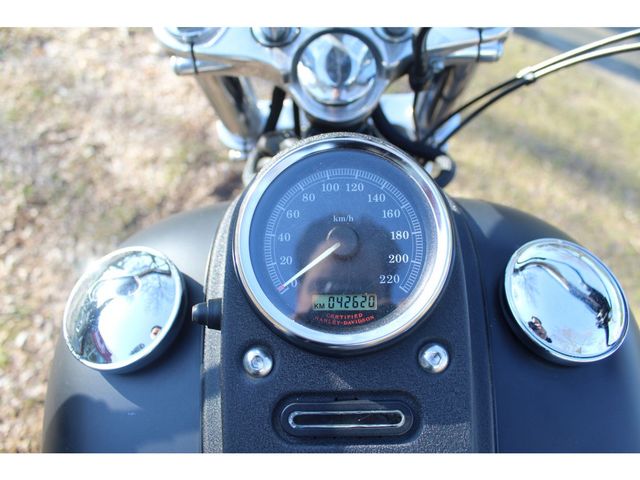 harley-davidson - street-bob-fxdbi-dyna