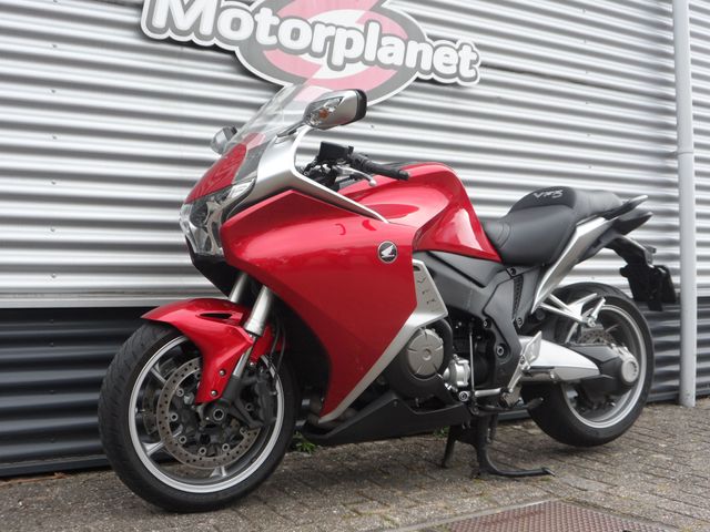 honda - vfr-1200-f