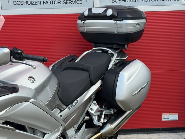 yamaha - fjr-1300
