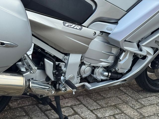 yamaha - fjr-1300