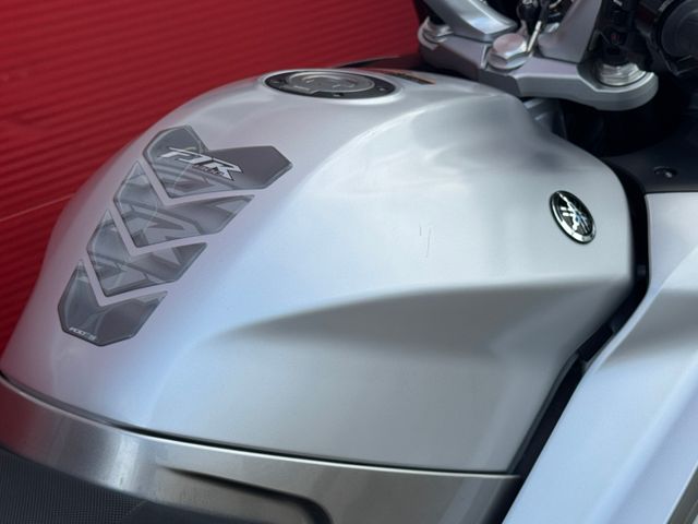 yamaha - fjr-1300