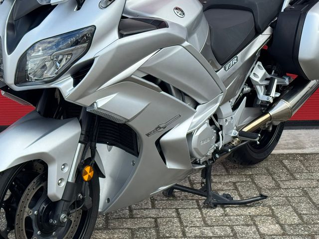 yamaha - fjr-1300