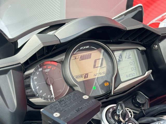 yamaha - fjr-1300