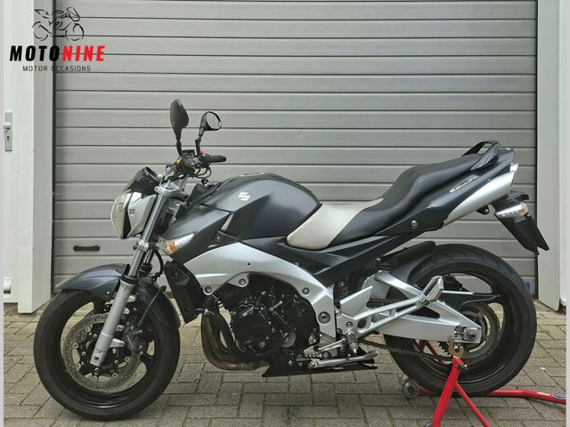 suzuki - gsr-600
