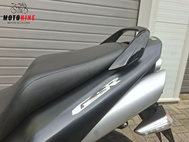 suzuki - gsr-600