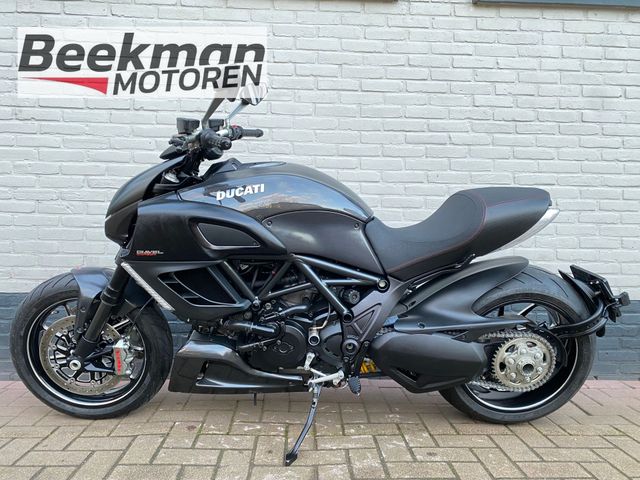 ducati - diavel-carbon