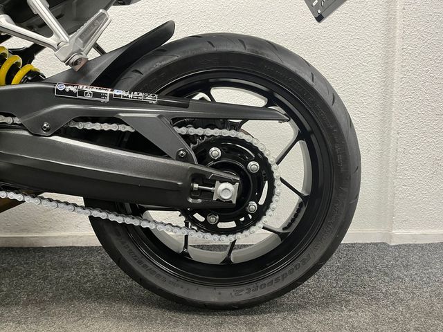 honda - cbr-650-r