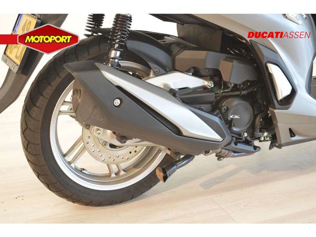 honda - sh-300i---abs