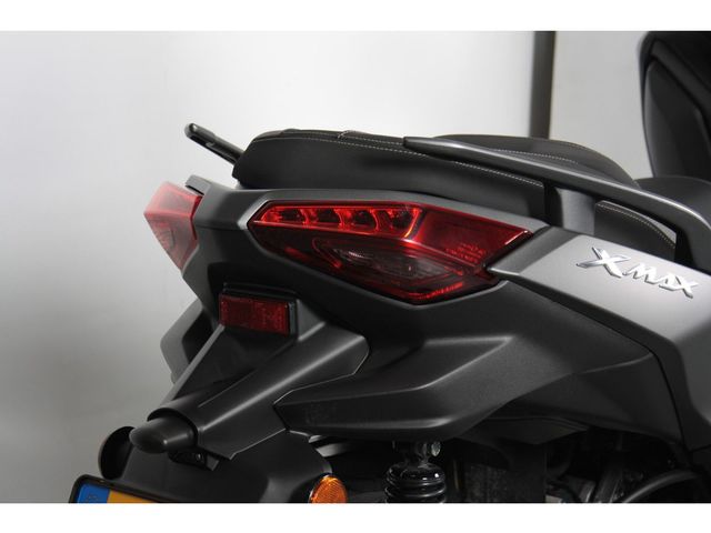 yamaha - x-max-300-abs