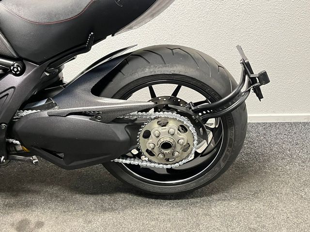 ducati - diavel-carbon