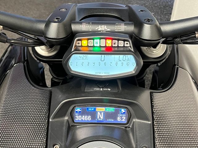 ducati - diavel-carbon